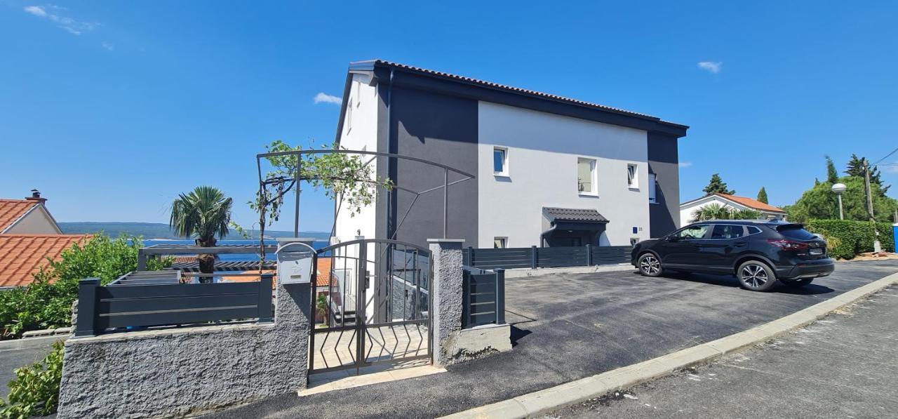 Apartments Blazevic, Heated Pool&Jacuzzi Dramalj Exterior photo
