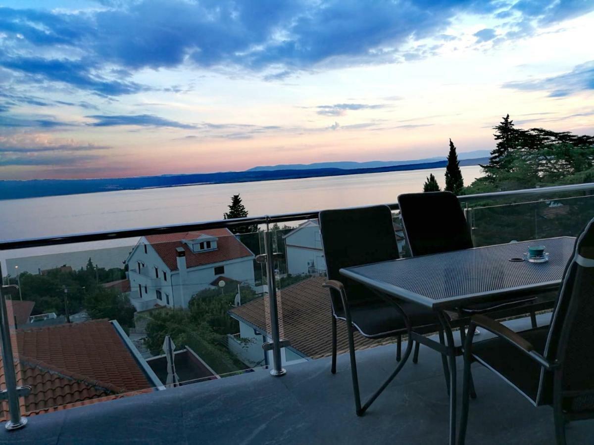 Apartments Blazevic, Heated Pool&Jacuzzi Dramalj Exterior photo
