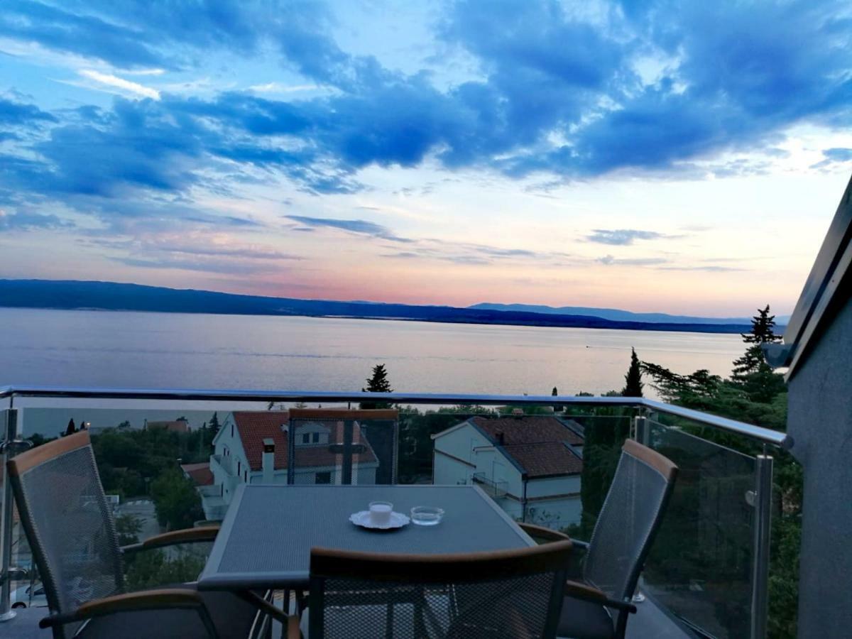Apartments Blazevic, Heated Pool&Jacuzzi Dramalj Exterior photo
