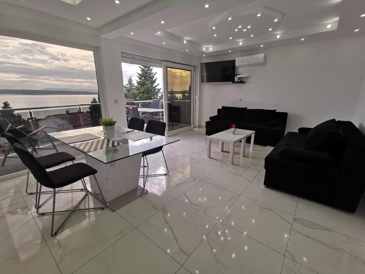 Apartments Blazevic, Heated Pool&Jacuzzi Dramalj Exterior photo
